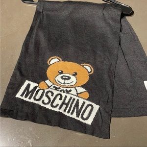 MOSCHINO teddy scarf